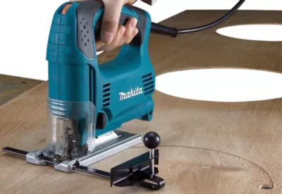 Scie sauteuse filaire pendualire (3 niveaux) 450 W, maxi 3100 tr/min, Makita 4329K