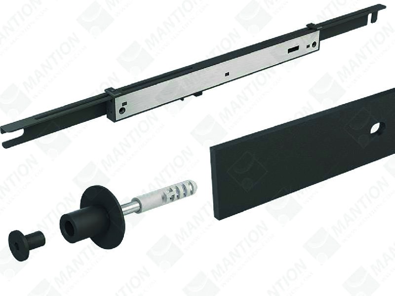 ROC-DESIGN Capacité / Porte : - Type A - B - D - F : 120 kg - Type E : 100 Kg - Type C : 80 Kg Rail : Fer plat : finition "noir" Déplacement : Droit Système coulissant sur fer plat, aliant un look et une finition remarquable. Pour portes jusqu'à 120 Kg. CONFORT : amortisseur ferme-porte (accompagne l'ouverture ou la fermeture de la porte en douceur) inclus dans chaque kit rail. DESIGN : apporter un esprit atelier et un look unique avec notre finition "noir". SYSTEME SUR MESURE : 6 différents types de ferrures pour créer votre propre design en fonction de vos envies. QUALITE : les galets de nos ferrures sont en polyamide montés sur roulement à billes pour une qualité de roulement incomparable (garantie 100 000 cycles).