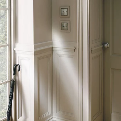 Encadrement en pin 2,40 M - Section 12 x 34 mm