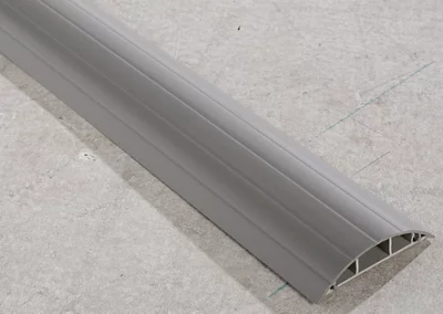 Passage de plancher gris H. 18 mm l. 75 mm L. 2 m