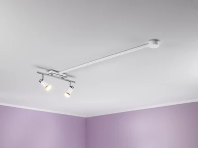 Moulure blanche adhésive 10x10 mm L. 2 m