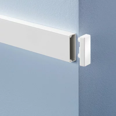 Lot de 4 embouts de finition blancs 10 x 30 mm