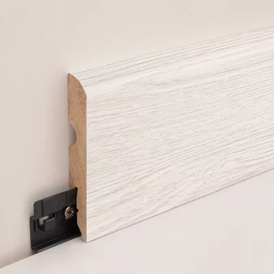 Plinthe à clipser "Cahuita" mat effet bois blanc L. 220 x H. 8 cm x Ép. 13 mm