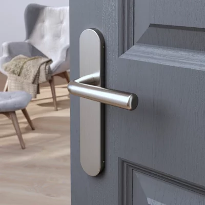 Poignée de porte "Loric" avec serrure à condamnation - Effet nickel - Entraxe 195 mm