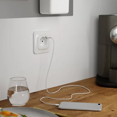 2P+T Et Chargeur Usb Type-A complet "Mauka"
