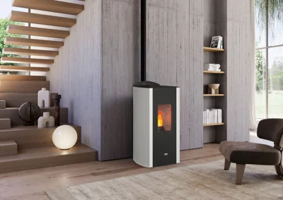 Poêle à pellet ETIC6 en acier 6,6 kW surface 70 m² avec télécommande