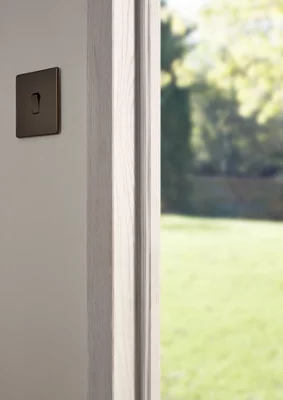Joint adhesif silicone pour porte et fenêtre transparent 6m