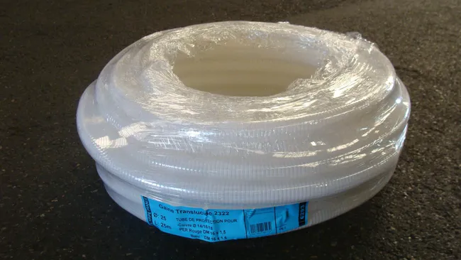 Gaine annelée translucide pour tube en cuivre Diam. 25 mm en couronne L.25 m