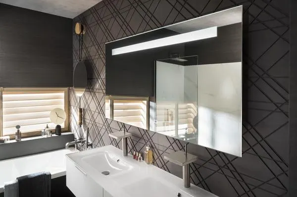 MIROIR LED ANTIBUEE 60X69 MIRFIA660