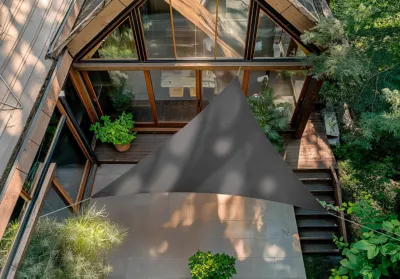 Voile d'ombrage Rivage triangulaire 3,6m de côté ardoise Jardiline