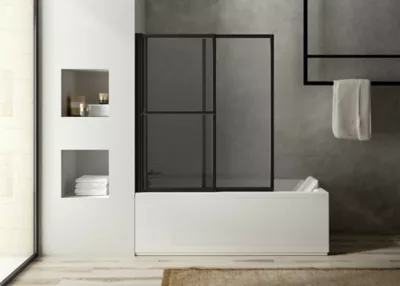 Pare-baignoire relevable et coulissant noir mat 2 volets Atelier du bain