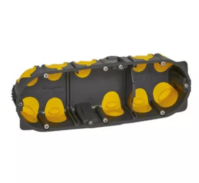 Boîte d'encastrement triple Legrand Batibox P. 40 mm