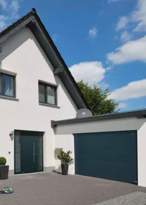 Porte de garage sectionnelle acier Hormann WoodGrain gris anthracite RAL 7016 - l.250 x h.200 cm - motorisée
