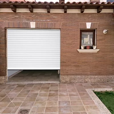 Porte de garage enroulable aluminium blanche RAL 9003 240 x h.200 cm