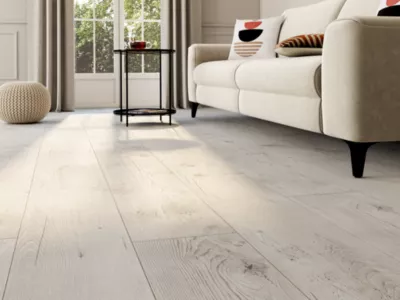 Sol stratifié à clipser effet chêne blanchi AC4 L.138 x l.24.4 cm x 8 mm, GoodHome Bilston