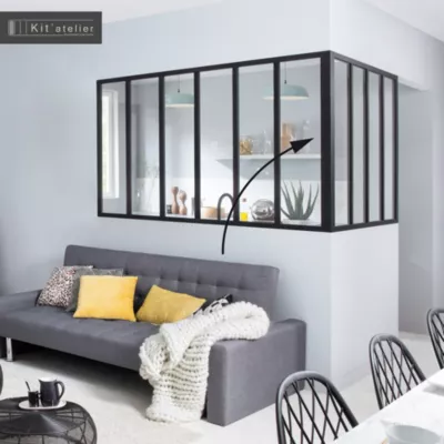 Poteau d'angle thermolaqué coloris noir sablé H.130 cm