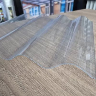 Plaque polycarbonate petite ondulation l. 0.90 x L. 2 m, ép.8mm, 0.8KG/M2 transparent (lot de 5pcs)