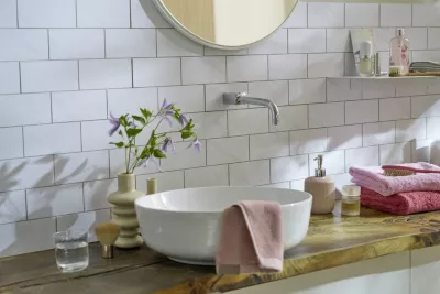 Dalle adhésive murale Wall Tiles premium D-C-Fix® effet marbre blanc L.34,5 x l.30cm