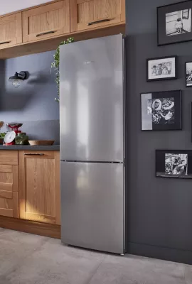 Réfrigérateur congélateur à poser porte réversible Bosch KGN36VLED 237L / 87L, inox