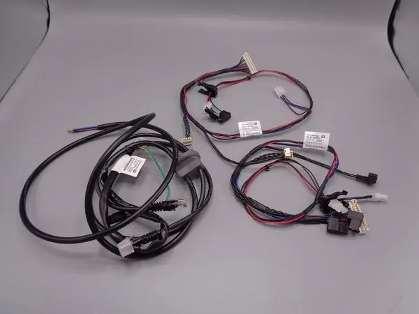 FAISCEAU CABLES 7844650