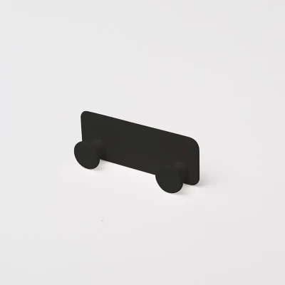 Patère salle de bains à visser 2 têtes GoodHome Koros en acier coloris noir