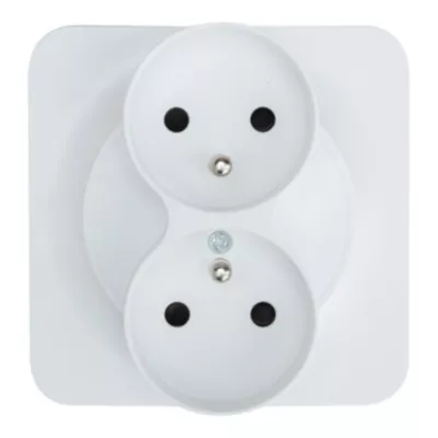 Double prise avec terre Jacobsen Espen blanc composable