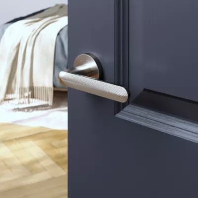 Ensemble poignée sur rosace rond à visser GoodHome Garlan effet nickel satin gris Ø50mm