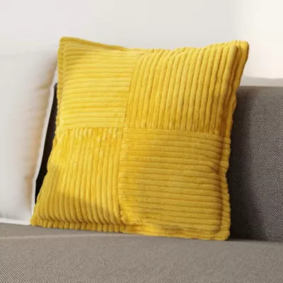 Housse de coussin en velours côtelé Galwey jaune ocre l.45 x L.45cm GoodHome