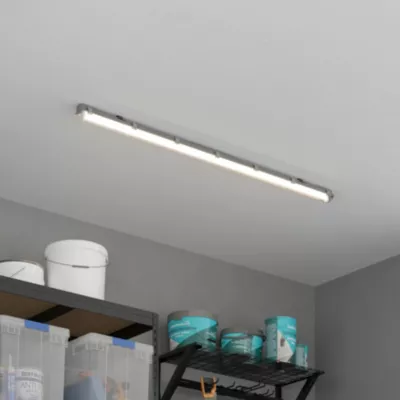 Réglette lumineuse Pagon T8 blanc neutre 2200lm 22W IP65 L. 158,9 x l.7,3 x H.6,4cm gris GoodHome