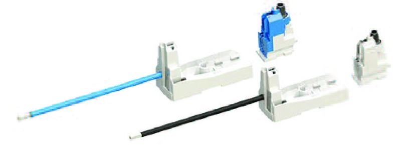 COUPE-CIRCUIT PRINCIPAL INDIVIDUEL CCPI MIXT Le CCPI MIXT à câblettes + CPF est composé : • d’une embase qui reçoit les CPF interchangeables. Cette embase est équipée d’une câblette 16² et d’une mâchoire fusible, fixation par vis sur traverses distributeurs à CCPI. • d’un CPF à technologie perforation d’isolant et vis serrage calibré (tête fusible) permettant le raccordement câble dérivation individuelle âme alu ou cuivre 6² à 35² Compatible avec parc de distributeurs à CCPI à fouets. • Connectique à perforation d’isolant tête à rupture calibrée plastique. • Comptable DI en Alu ou cuivre. • IP2X intégré • CCPI compact dissocié de la connectique principale, fiabilité sécurisée.