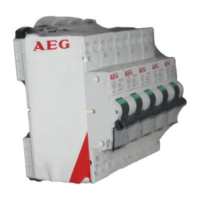 4 disjoncteurs + 1 gratuit 10A AEG