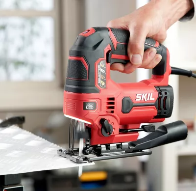 Scie sauteuse filaire pendualire (4 niveaux) 600 W, maxi 3200 tr/min, Skil 4511 AA