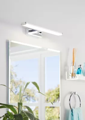 Applique murale de salle de bain Pandella LED intégrée 900lm IP44 11W blanc froid chromé