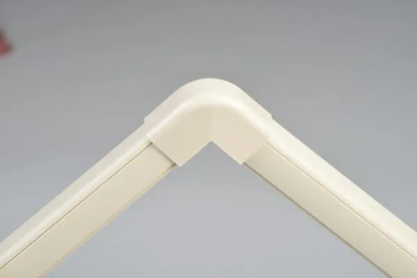 ANGLE EXTERIEUR IVOIRE 25X25MM 25AESTE