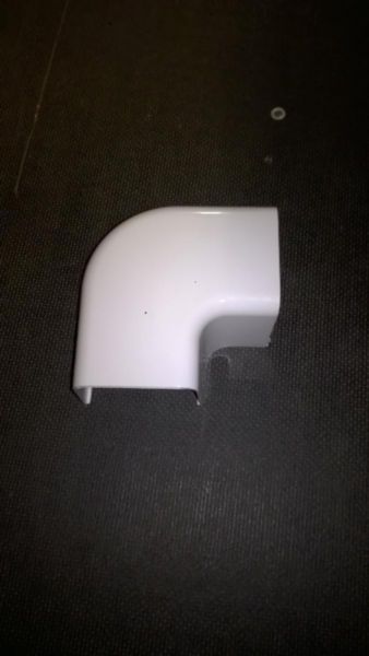 Angle apparent pour goulotte 80 x 60 réf. 0807CP