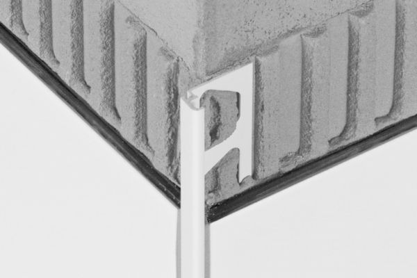 Profilé pour revêtement mural en PVC Jolly P blanc brillant longueur 2,50m BW80 Schlüter
