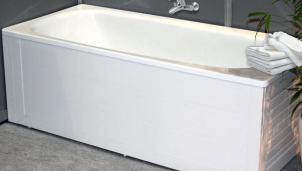Tablier longueur 142cm pour baignoire 150cm Réf 81.500