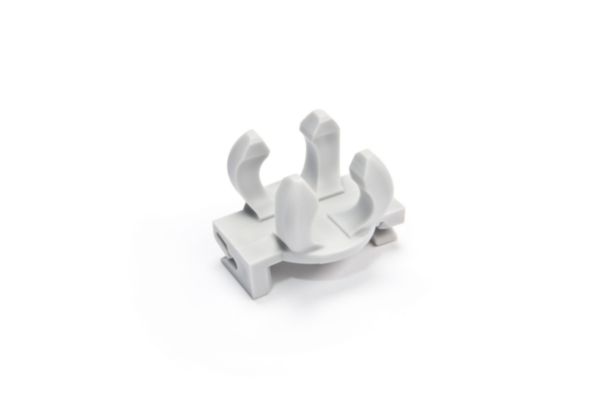 Image principale de Clips Quattro pour treillis simple en polyamide. Couleur: gris. Pour fixation des tubes diamètres 16 et 20 sur treillis simple.  12125511001