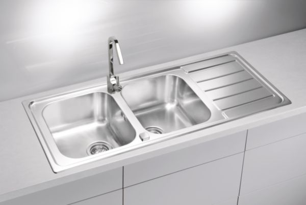 Evier à encastrer en inox 18/10, 2 cuves, bonde panier diamètre 9 cm, vidage automatique réf. EEBM116A04