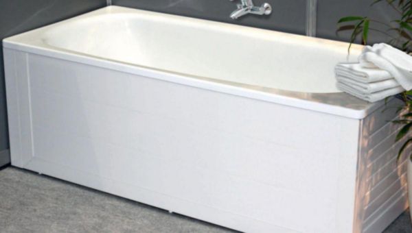 Retour baignoire en pvc l700xh525mm