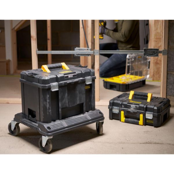 Image principale de Mallette de rangement polypropylène + plateau porte-outils Prostack Fatmax 44x33x30 cm 23 l Réf. FMST1-71971