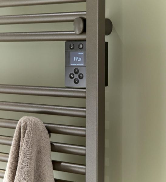 Image principale de Radiateur sèche-serviettes connecté Wifi - Doris digital étroit sans ventilo 500W blanc carat Réf. 851290