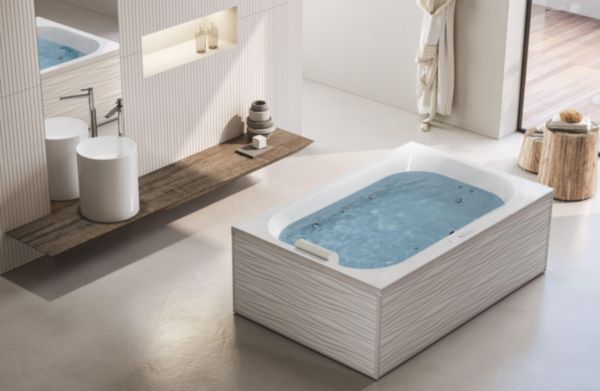 Pack baignoire balnéo BOSSANOVA 185x120 tête à gauche systeme silence mix color 2 tabliers facades et 2 retours design effet vague Réf. BBOS852BGCMC5