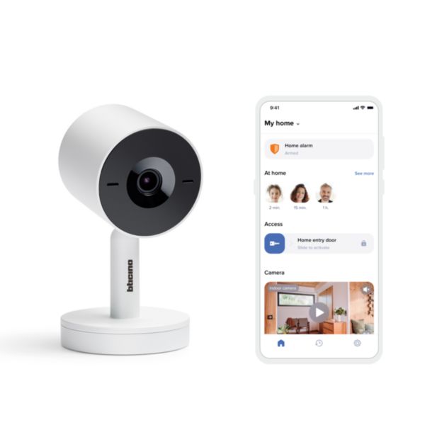 Caméra Intérieure Advance Pro - Blanc : qualité 2K HDR 30 fps zoomx16 angle 130° audio bidirectionnel IA reconnaissance faciale volet mécanique réf : BT391950