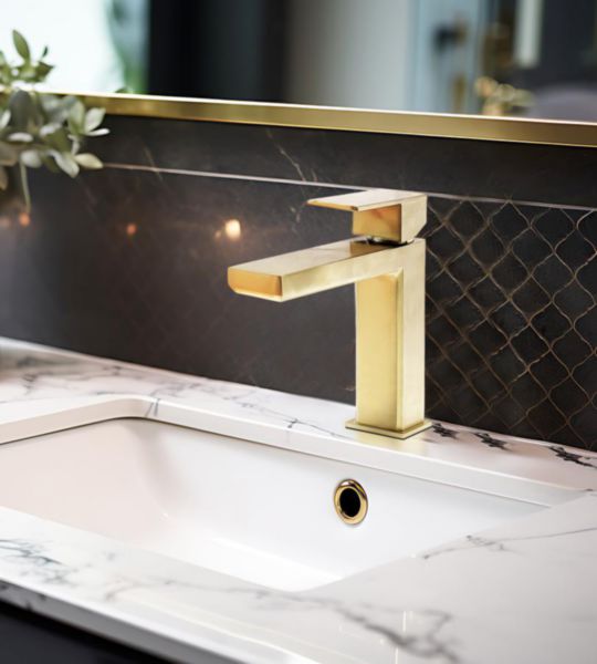 Mitigeur lavabo PLAZA laiton brossé Réf. 84LB100