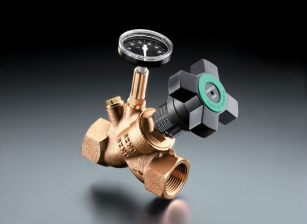 Robinet d'équilibrage AQUASTROM C pour conduites de bouclage d'E.C.S. avec isolation et thermomètre filetage femelle des deux côtés DN20 Rp 3/4" x Rp 3/4" installations d'eau potable Réf. 4208106