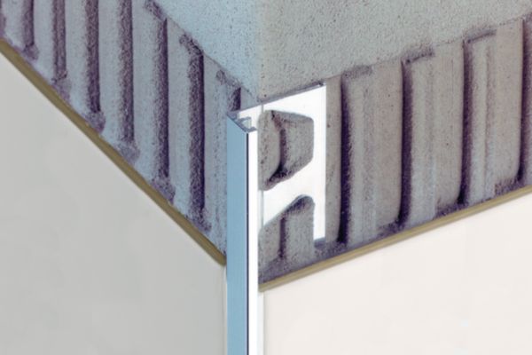Profilé en alu coloré pour revêtement mural blanc mat Schiene-AC 2,50 m A100MBW