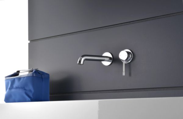 Mitigeur lavabo mural Alterna Design chromé, encastré avec corps d'encastrement