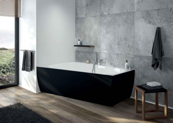 Baignoire en acrylique sanitaire ISENSI monobloc trapèze version gauche 150x100 cm, blanc tablier noir brillant, remplissage par le trop plein blanc