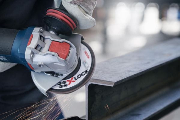 Image principale de Plateau à lamelles PRO X571 X-Lock, 125 mm, G80  Jusqu'à 1,5 fois plus rapide qu'un plateau à lamelles Bosch X431, Convient aux manchons abrasifs pour meuleuses droites